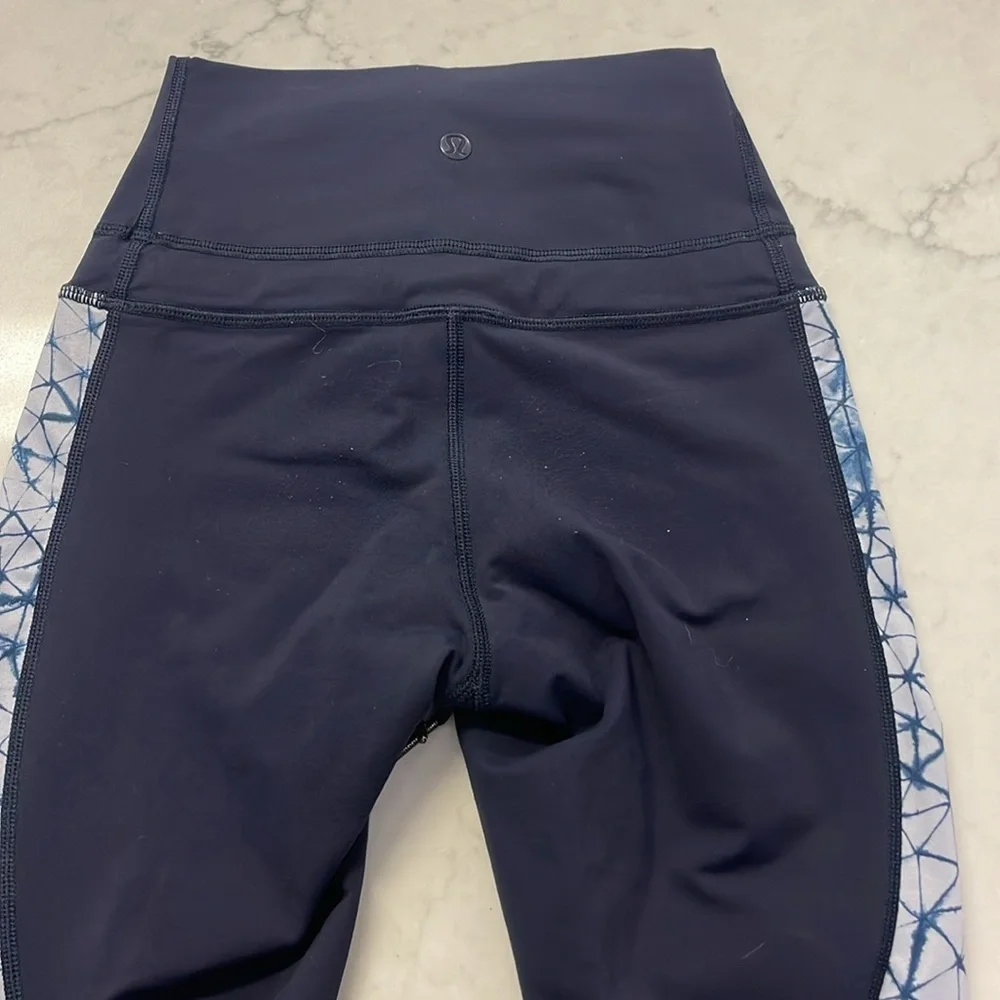 Lululemon Retreat 7/8” Leggings Size 4